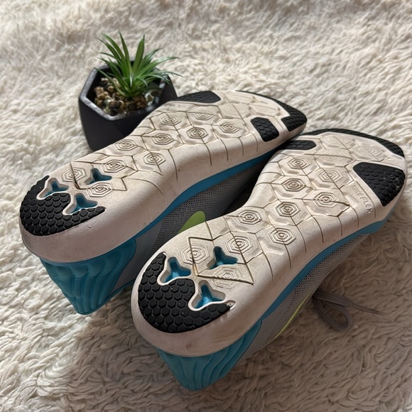 Nike Women's Flex Supreme TR 5 Cross Trainer Grey/Chlorine size 8.5 - Picture 7 of 16